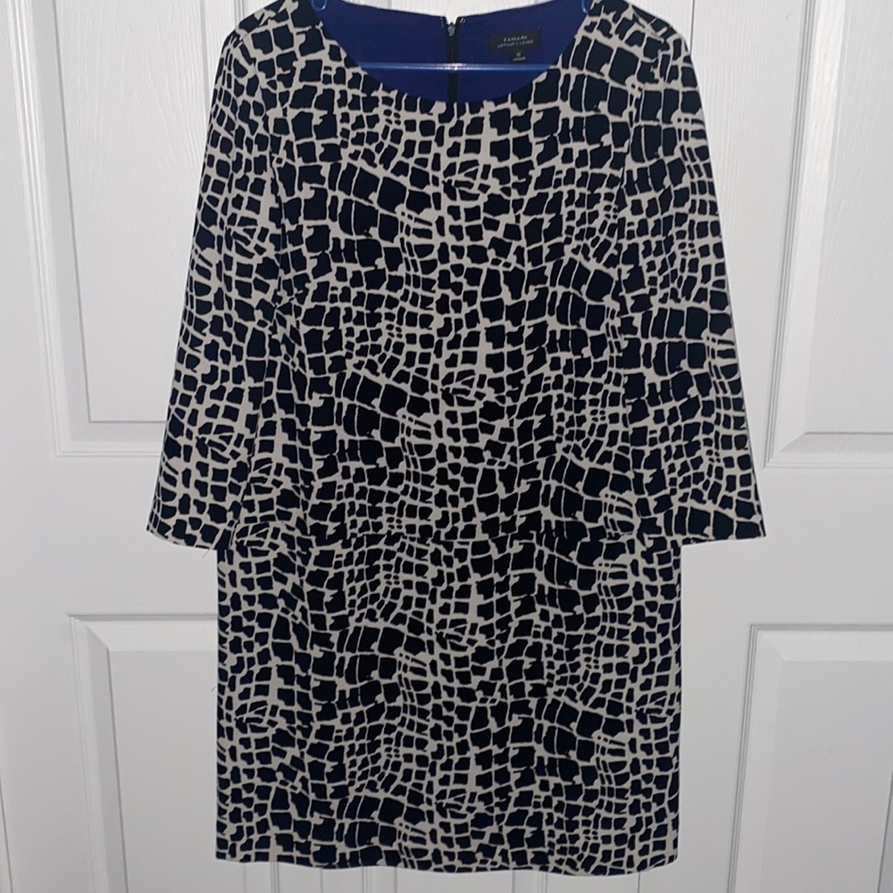 Tahari dress size 10